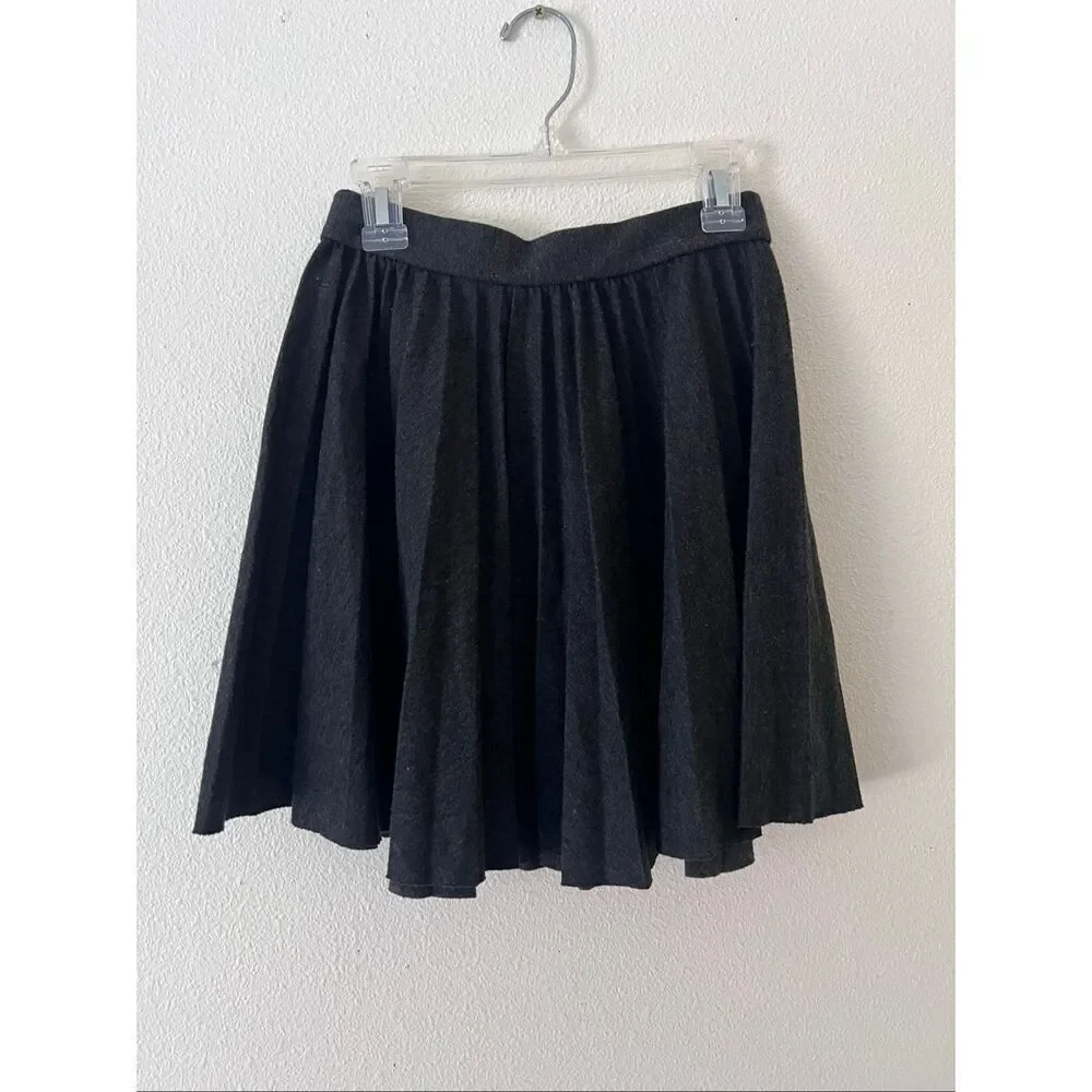 Zara black pleated mini skirt Girl size 13-14
